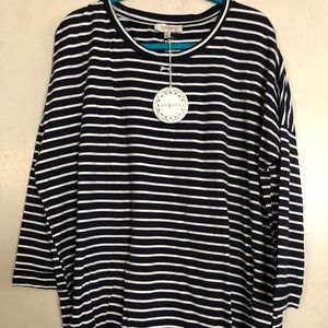 Umgee “curvy” tunic